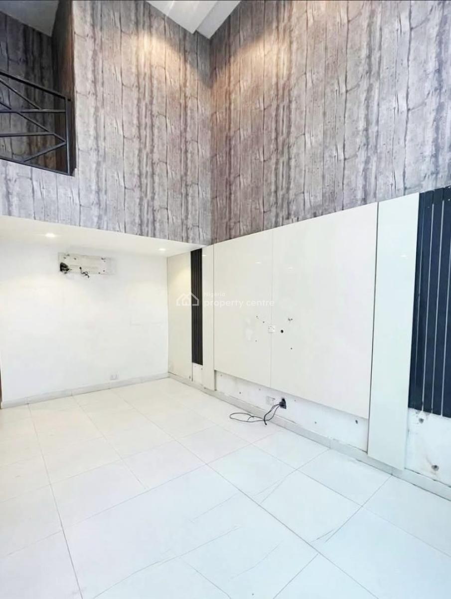 Spacious 2-bedroom Maisonette, Lekki Phase 1, Lekki, Lagos, Terraced Duplex for Rent