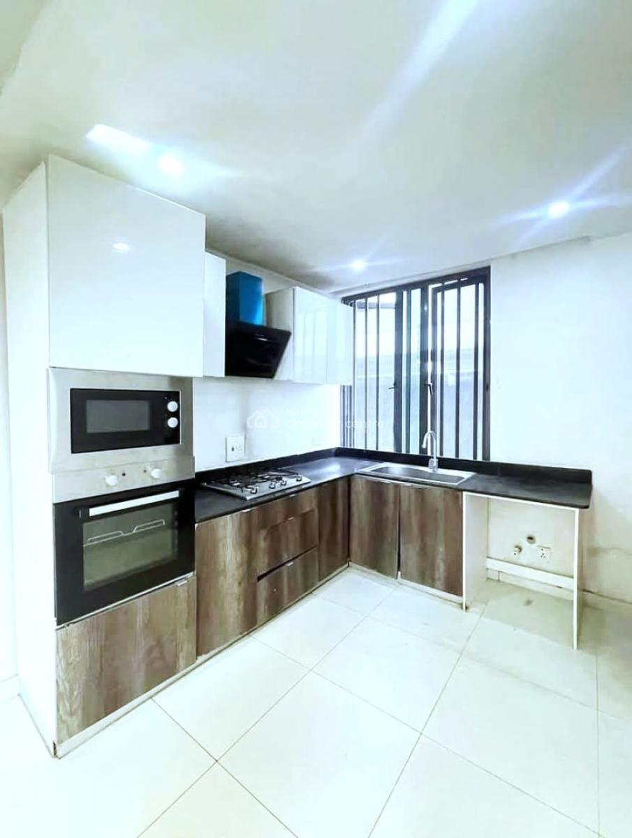 Spacious 2-bedroom Maisonette, Lekki Phase 1, Lekki, Lagos, Terraced Duplex for Rent
