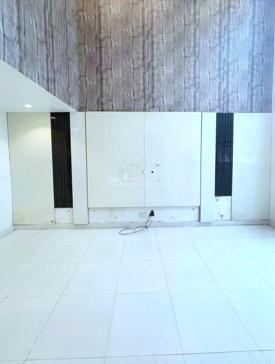 Spacious 2-bedroom Maisonette, Lekki Phase 1, Lekki, Lagos, Terraced Duplex for Rent