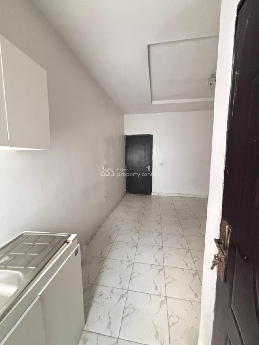 a Room Self-contained Apartment Upstairs, Ikota Gra Estate, Ikota, Lekki, Lagos, Self Contain (single Rooms) for Rent