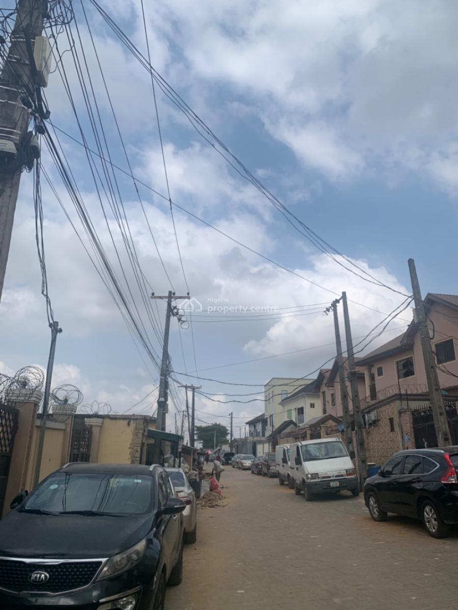 Luxury 2 Bedroom Flat, Omole Phase 2 Extension, Olowora, Magodo, Lagos, Flat / Apartment for Rent