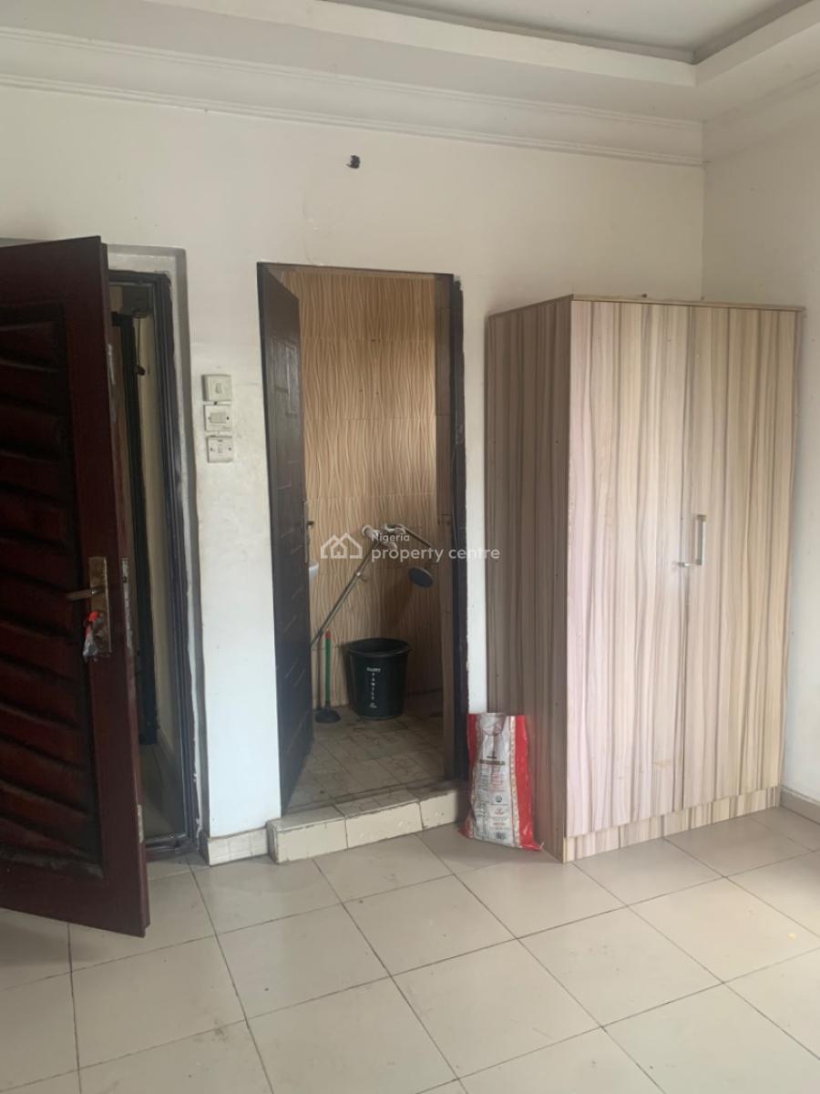 Luxury 2 Bedroom Flat, Omole Phase 2 Extension, Olowora, Magodo, Lagos, Flat / Apartment for Rent