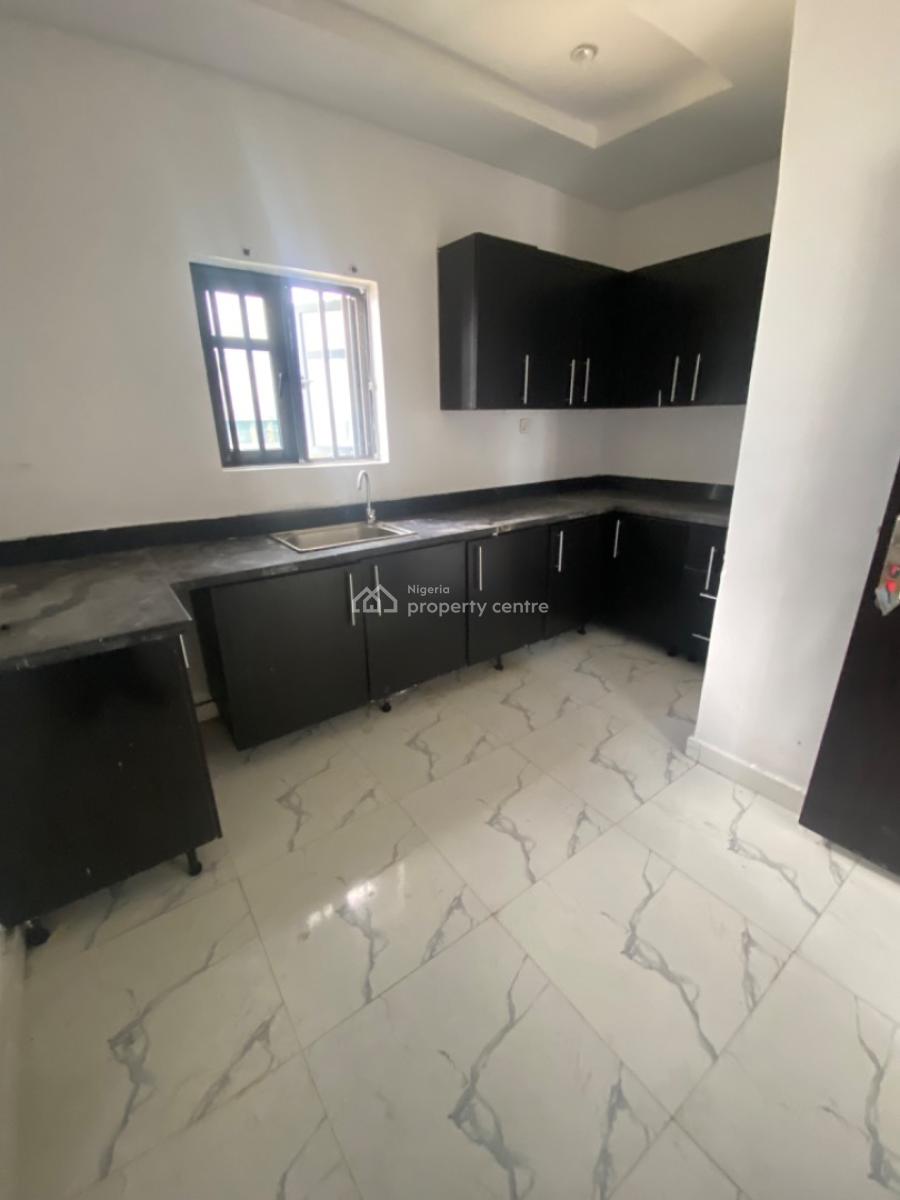 Neatly Used 2bedroom Flat, Silver Land Estate, Thera Annex, Sangotedo, Ajah, Lagos, Flat / Apartment for Rent