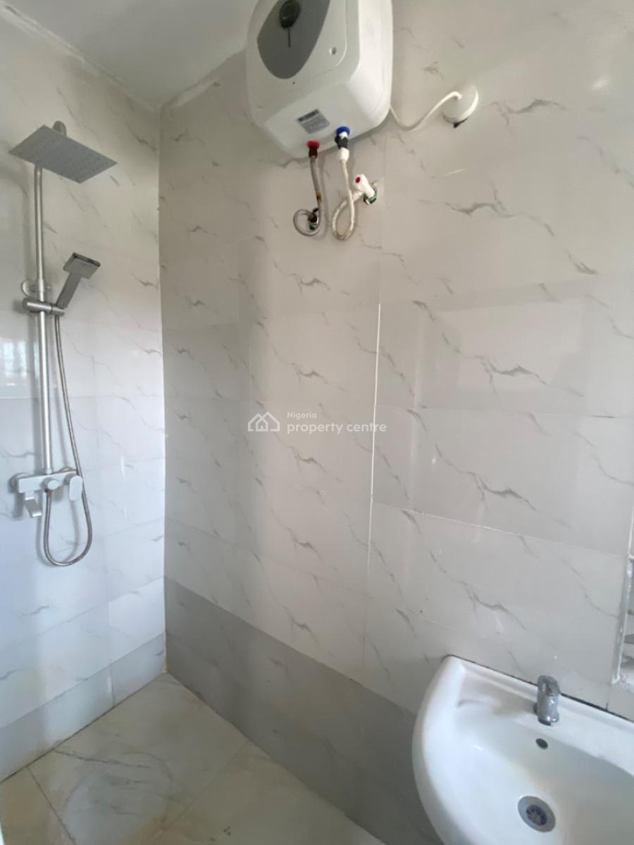 Neatly Used 2bedroom Flat, Silver Land Estate, Thera Annex, Sangotedo, Ajah, Lagos, Flat / Apartment for Rent