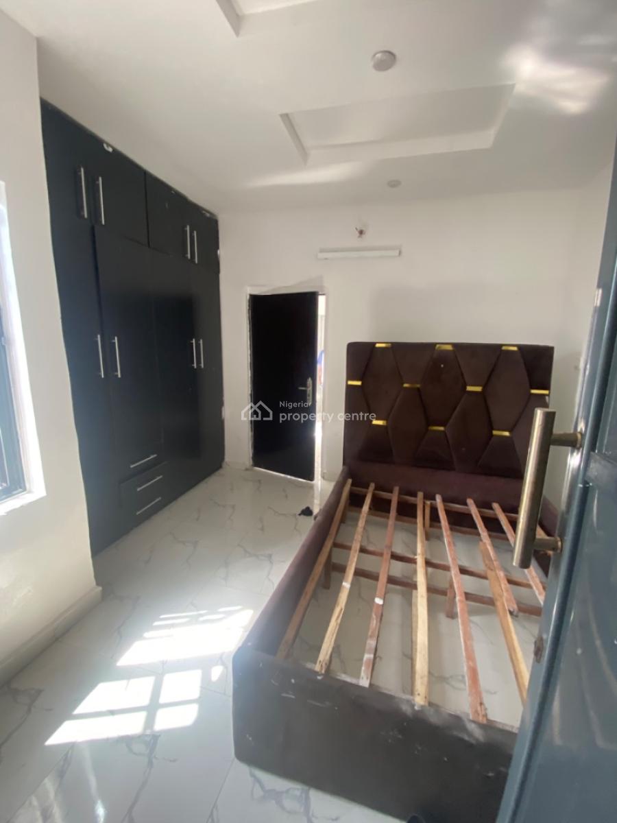 Neatly Used 2bedroom Flat, Silver Land Estate, Thera Annex, Sangotedo, Ajah, Lagos, Flat / Apartment for Rent