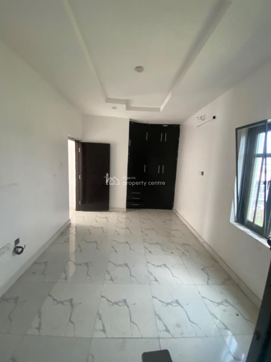 Neatly Used 2bedroom Flat, Silver Land Estate, Thera Annex, Sangotedo, Ajah, Lagos, Flat / Apartment for Rent