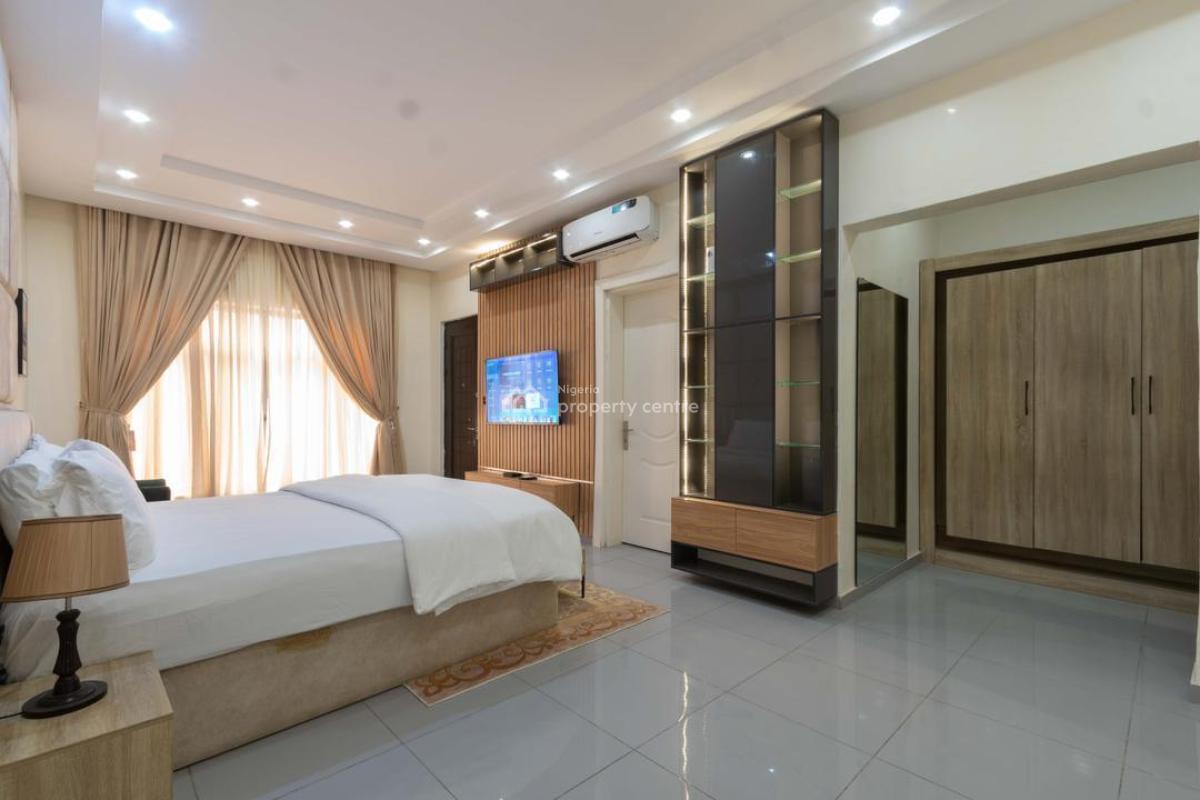 Ocean View 4bedroom with Pool, Ps5, Snooker & Bath Tub, Lekki Phase 1, Lekki, Lagos, House Short Let