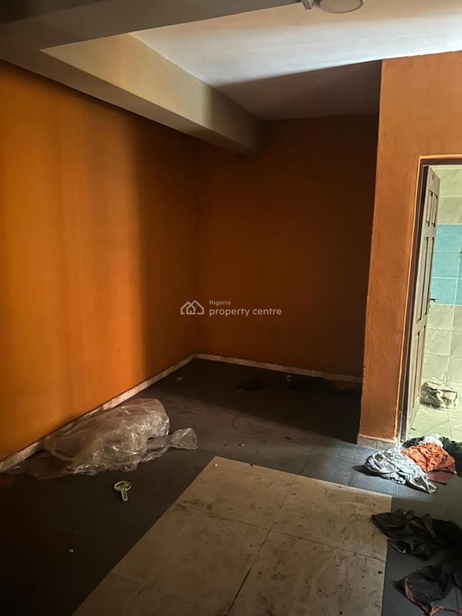 Commercial 3 Shops with 2bedroom Flat, Dopemu, Agege, Lagos, Commercial Property for Rent
