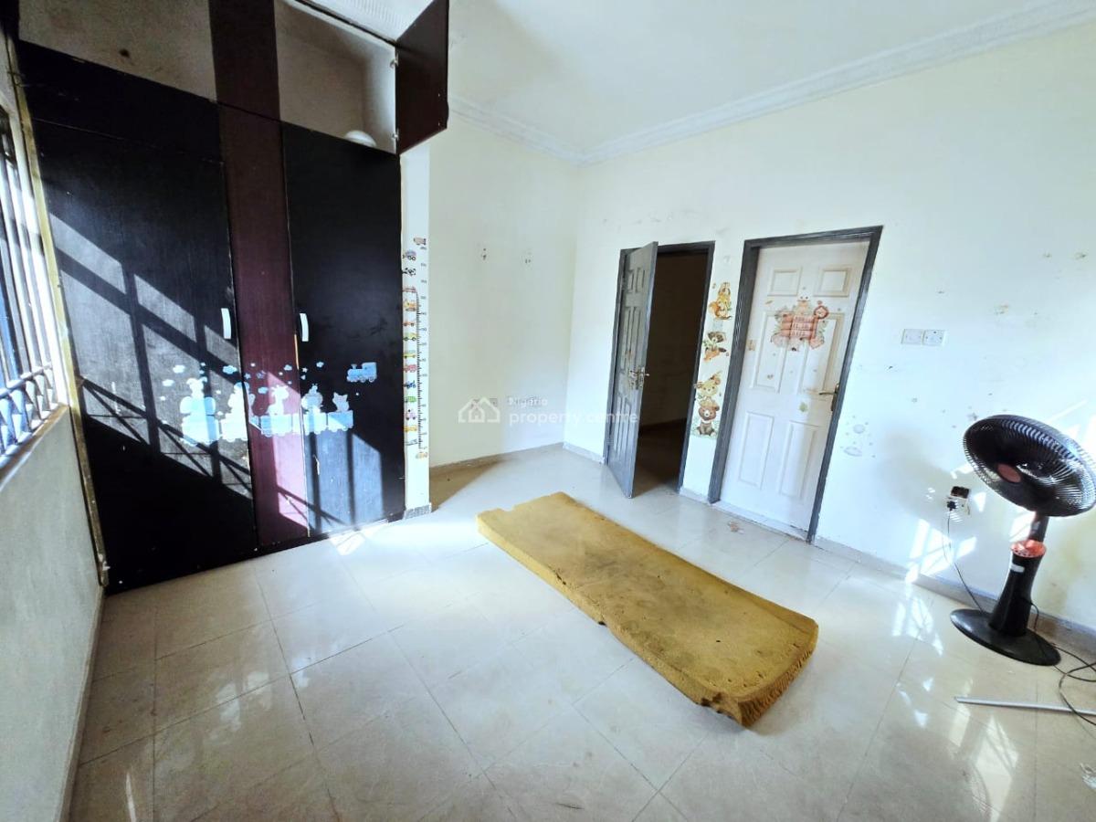 Well Spacious Self Serviced 3-bedroom Apartment, Lekki Phase 1, Lekki, Lagos, Flat / Apartment for Rent