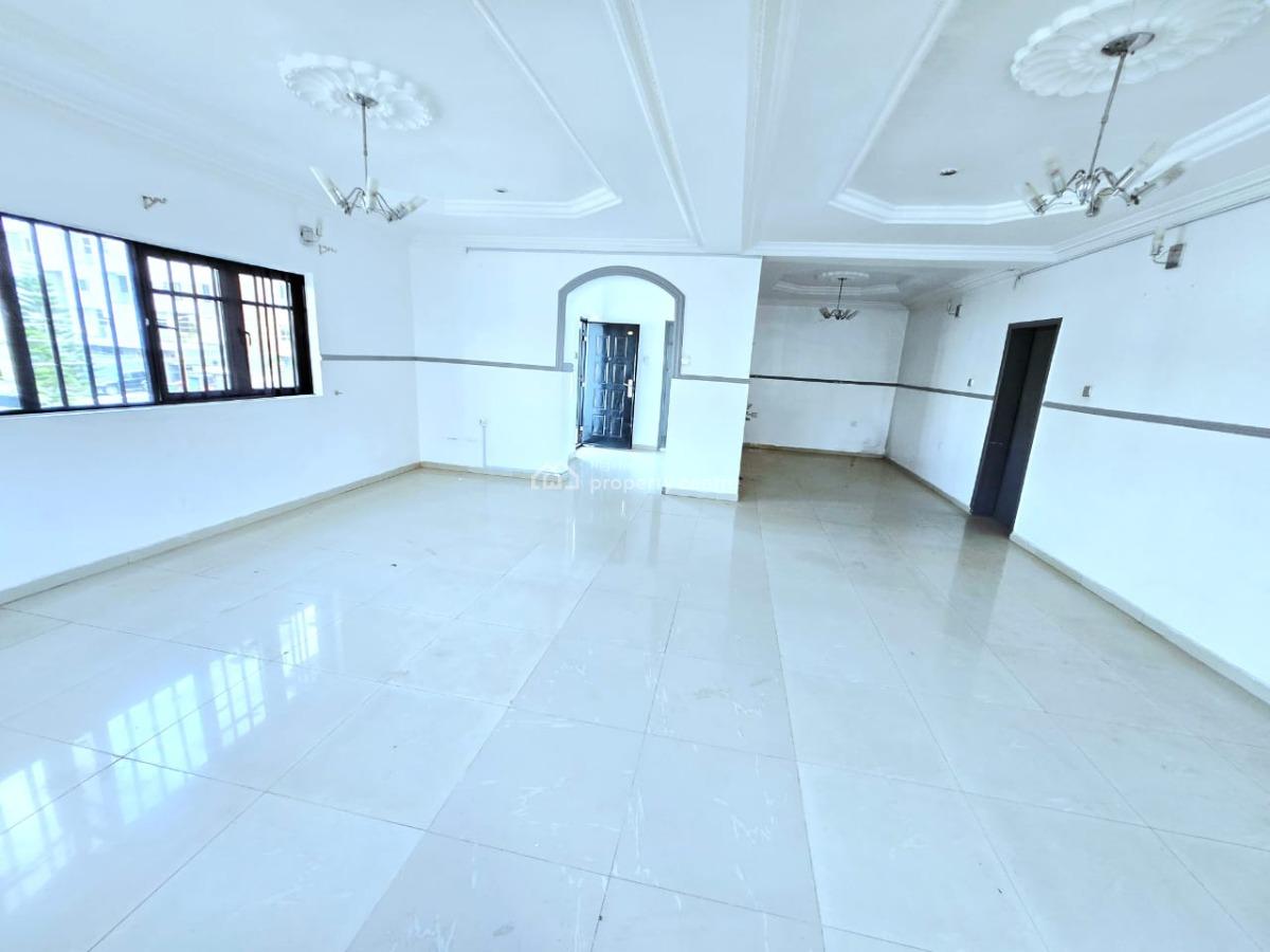 Well Spacious Self Serviced 3-bedroom Apartment, Lekki Phase 1, Lekki, Lagos, Flat / Apartment for Rent