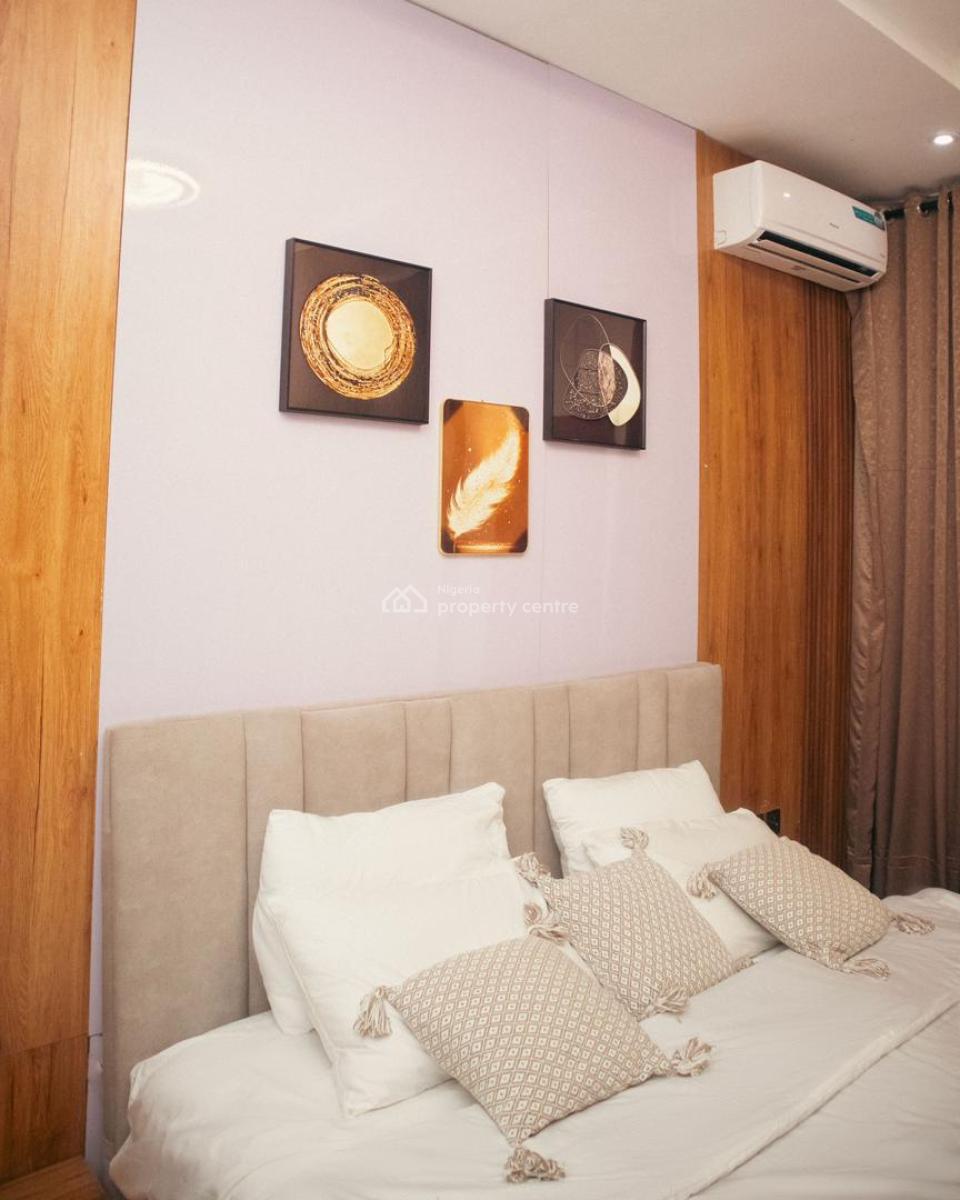 Luxury 3-bedroom Apartment with Housekeeping and Gymnasium, Mini Football Court, Swimming Pool,board Games and Netflix, Lekki, Lagos, Flat / Apartment Short Let