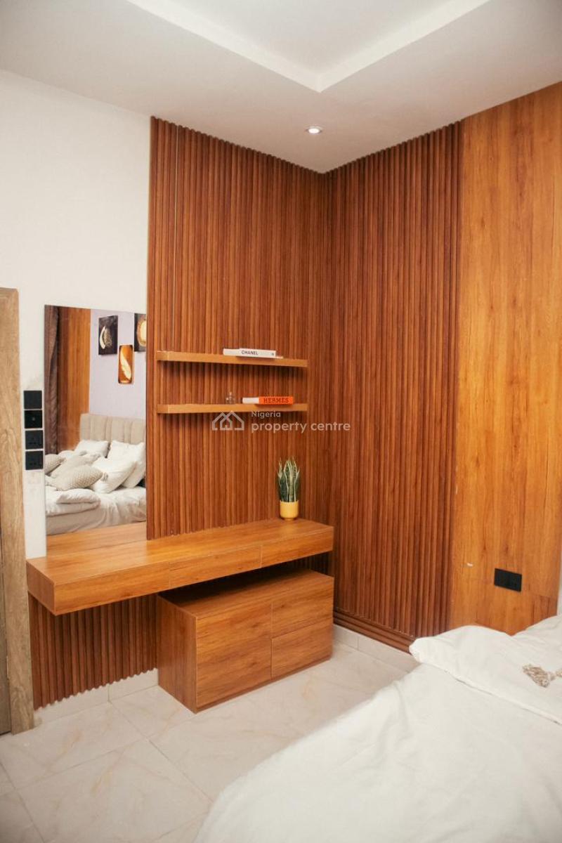 Luxury 3-bedroom Apartment with Housekeeping and Gymnasium, Mini Football Court, Swimming Pool,board Games and Netflix, Lekki, Lagos, Flat / Apartment Short Let