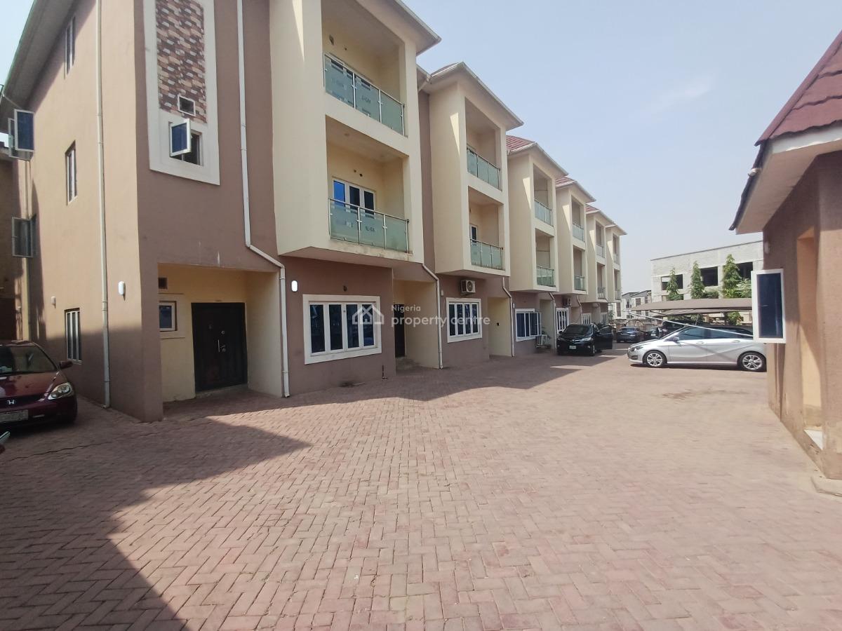 Lovely 4 Bedroom Terrace Duplex with Bq, Guzape District, Abuja, Terraced Duplex for Rent