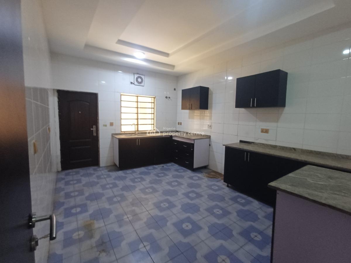 Lovely 4 Bedroom Terrace Duplex with Bq, Guzape District, Abuja, Terraced Duplex for Rent
