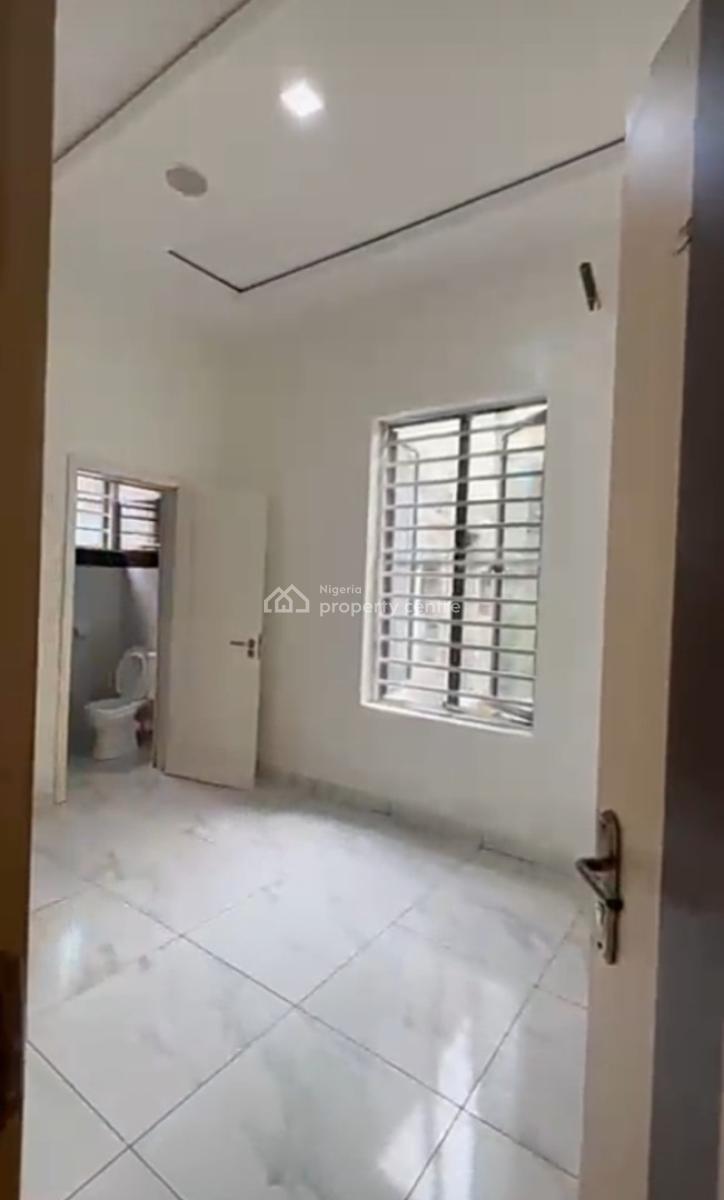 Spacious  Upstairs Bedroom at Lekki Conservation { Video}, Lekki Conservation Area, Lekki, Lagos, Self Contain (single Rooms) for Rent