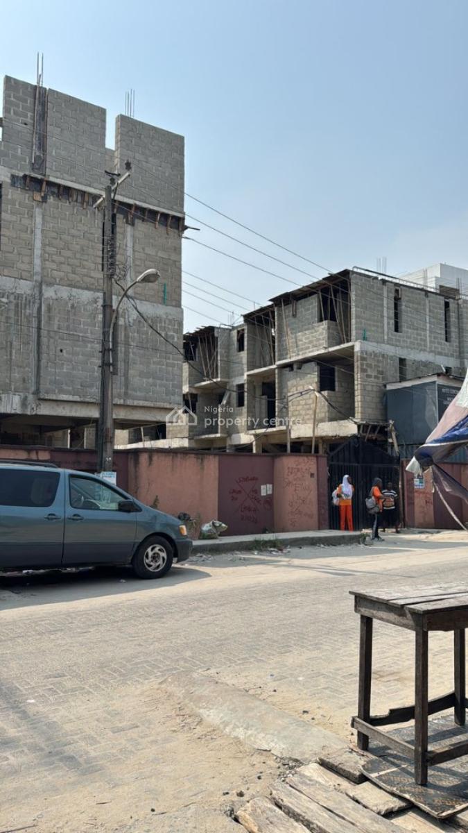 Ongoing Project of 3 Bedrooms Apartment, Osapa, Lekki, Lagos, Flat / Apartment for Sale