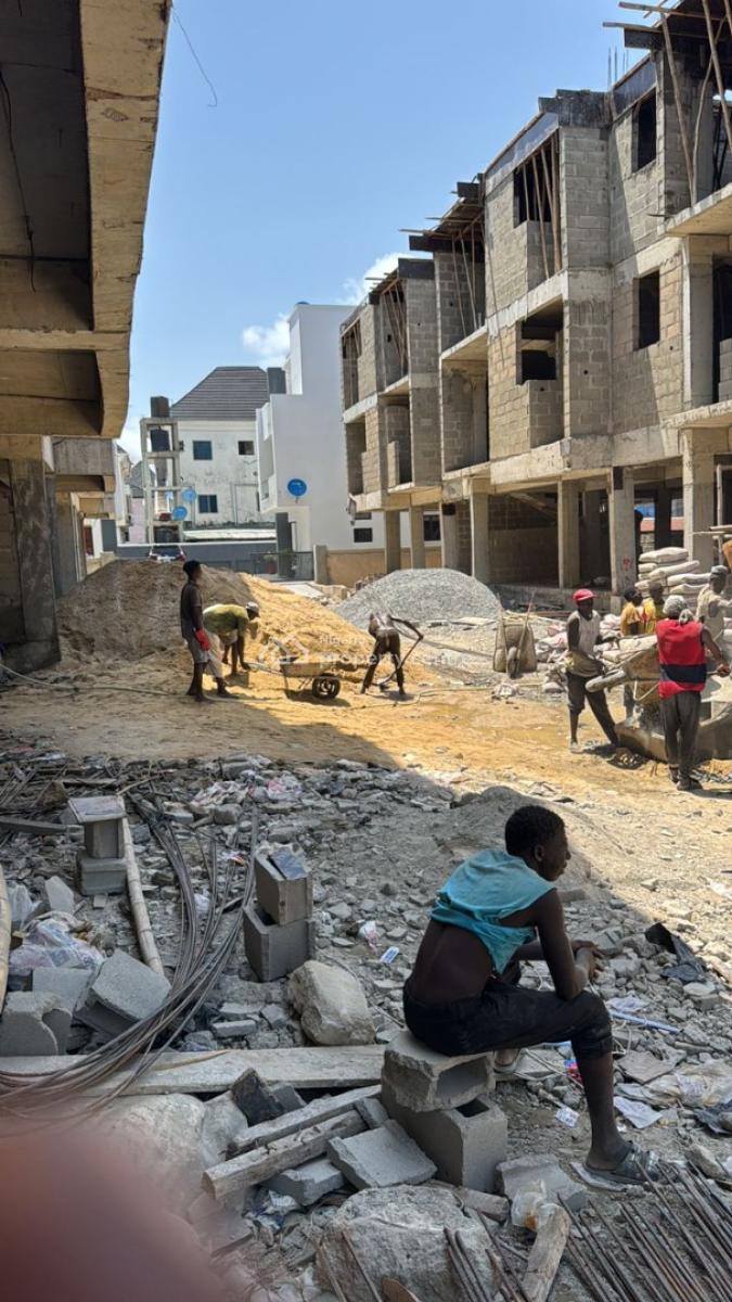 Ongoing Project of 3 Bedrooms Apartment, Osapa, Lekki, Lagos, Flat / Apartment for Sale