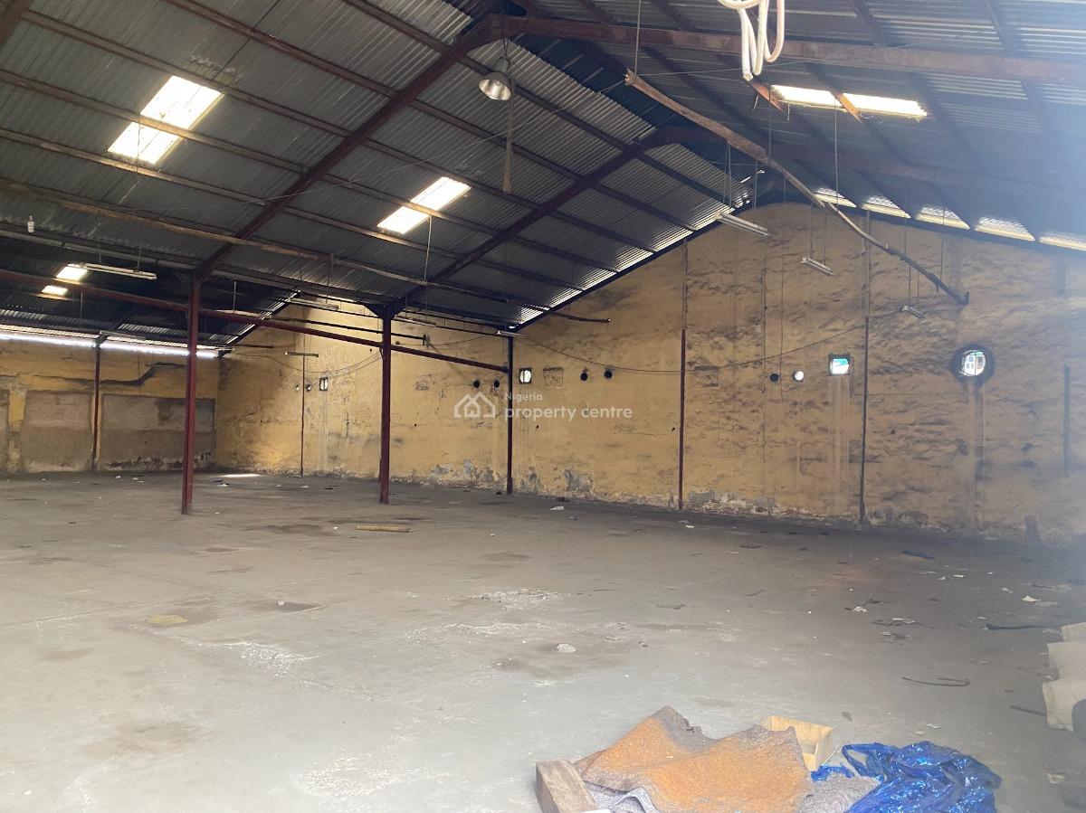 Warehouse Measuring 20,000 Sqft Available, Oshodi Apapa Express Way, Apapa, Lagos, Warehouse for Rent
