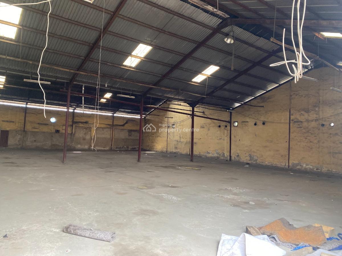 Warehouse Measuring 20,000 Sqft Available, Oshodi Apapa Express Way, Apapa, Lagos, Warehouse for Rent