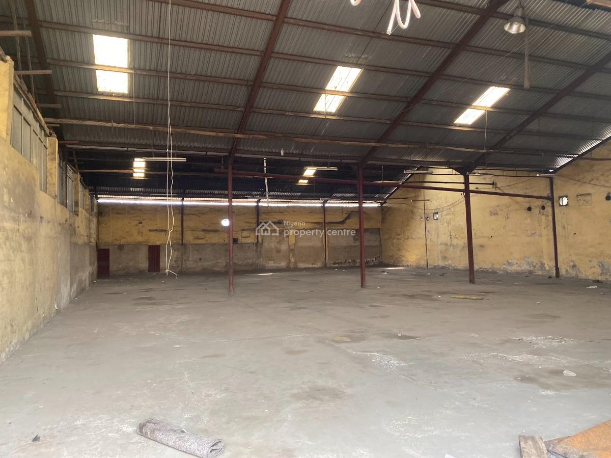 Warehouse Measuring 20,000 Sqft Available, Oshodi Apapa Express Way, Apapa, Lagos, Warehouse for Rent
