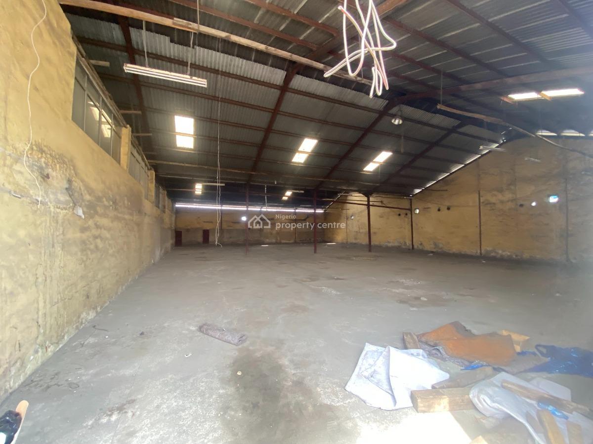 Warehouse Measuring 20,000 Sqft Available, Oshodi Apapa Express Way, Apapa, Lagos, Warehouse for Rent