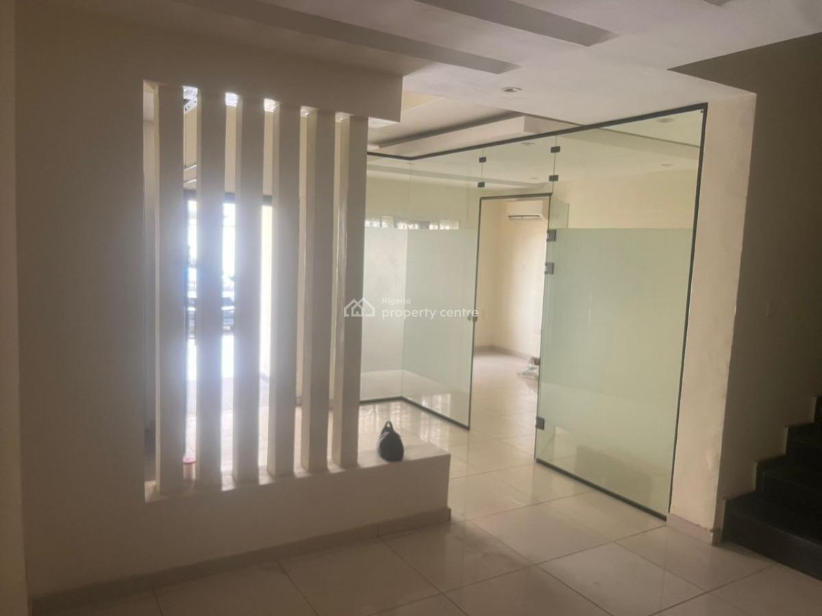 Spacious 4 Bedroom Terraced Duplex with a Room Bq Available, Lekki Phase 1, Lekki, Lagos, Terraced Duplex for Rent