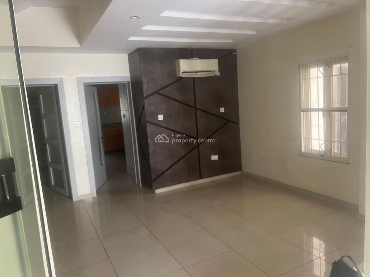 Spacious 4 Bedroom Terraced Duplex with a Room Bq Available, Lekki Phase 1, Lekki, Lagos, Terraced Duplex for Rent