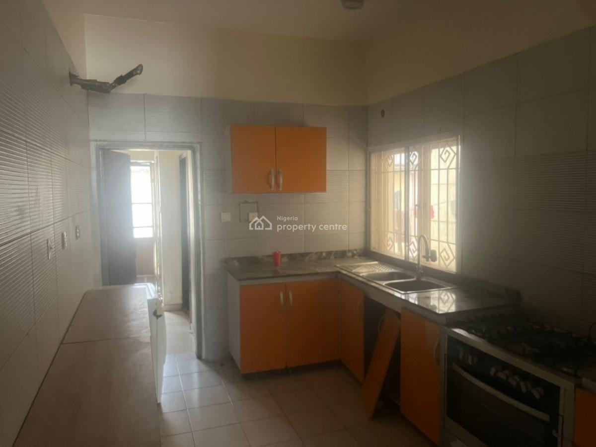 Spacious 4 Bedroom Terraced Duplex with a Room Bq Available, Lekki Phase 1, Lekki, Lagos, Terraced Duplex for Rent