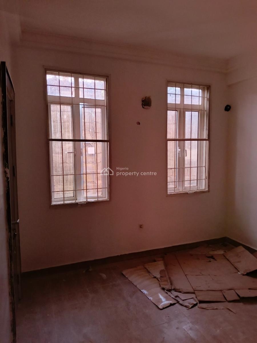Clean 3bedroom Apartment Ground Floor, 3rd Avenue Gwarinpa, Gwarinpa, Abuja, Flat / Apartment for Rent