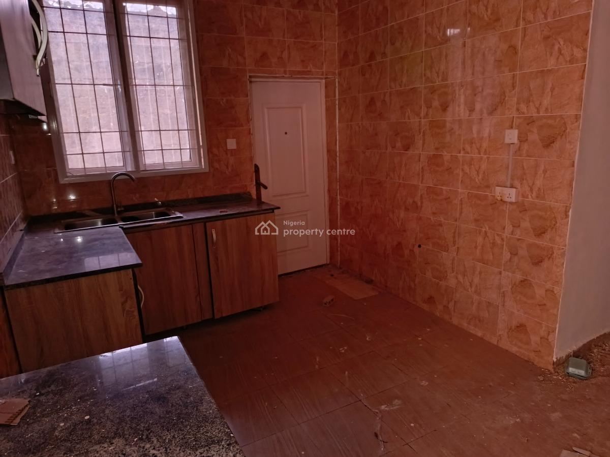 Clean 3bedroom Apartment Ground Floor, 3rd Avenue Gwarinpa, Gwarinpa, Abuja, Flat / Apartment for Rent