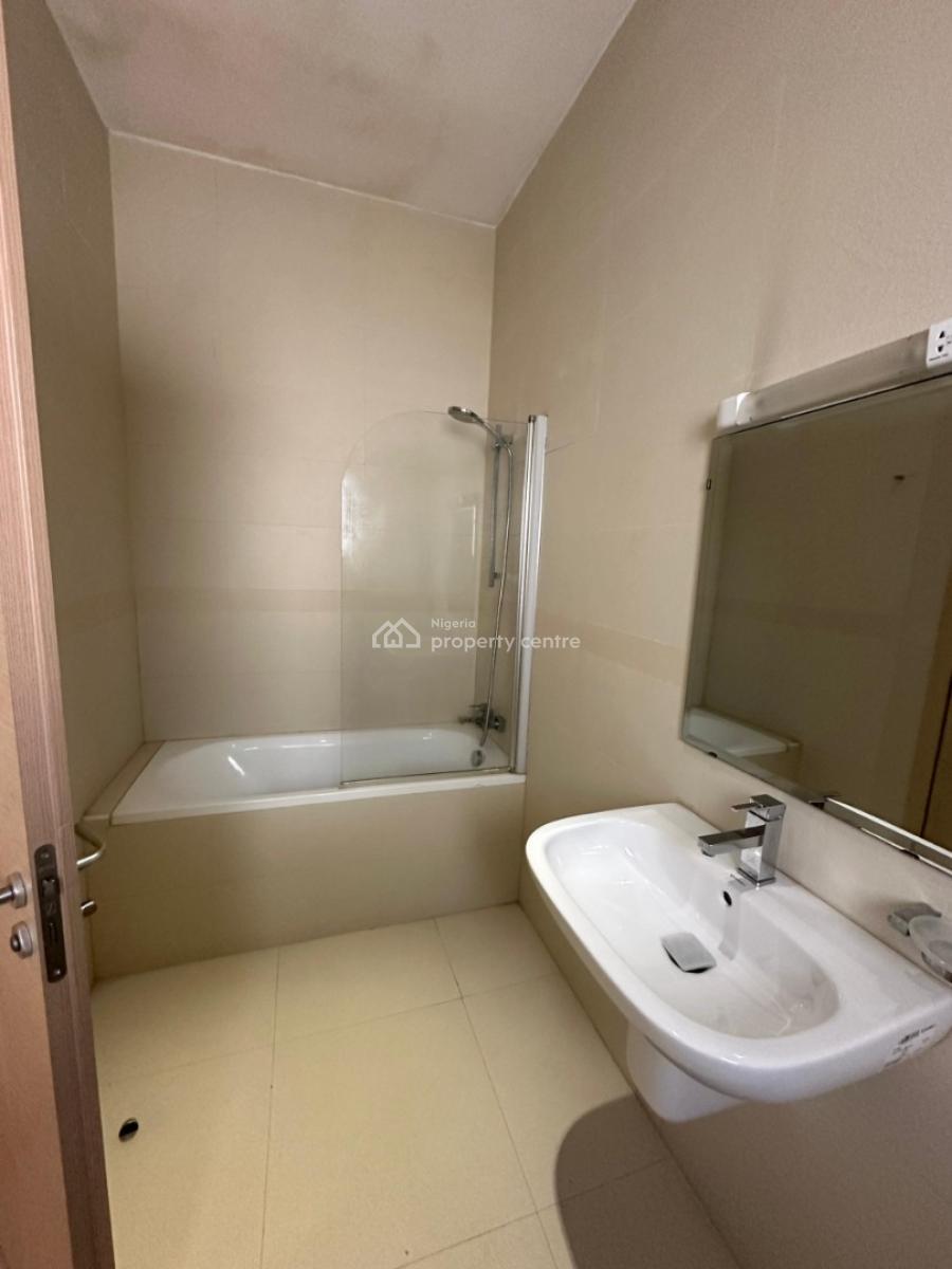 Luxurious Fully Serviced 3 Bedroom Terrace with a Room Bq, Banana Island, Ikoyi, Lagos, Terraced Duplex for Rent