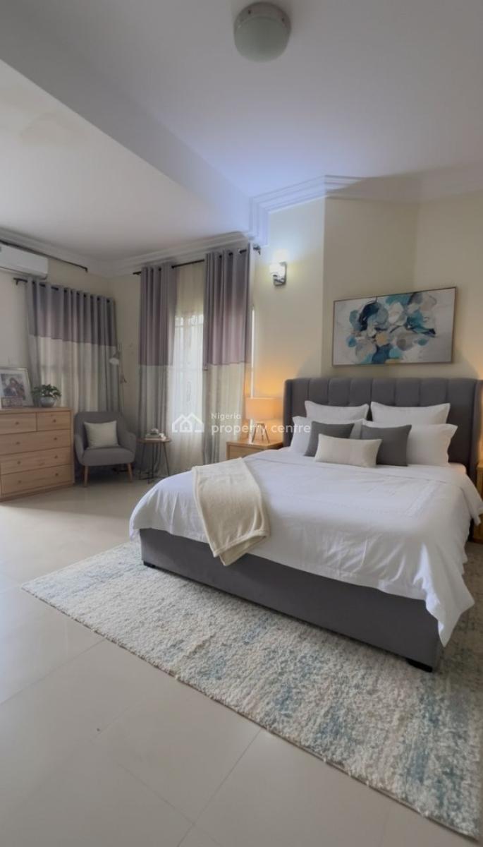 Luxury 4-bedroom Apartment with Bq., Ikoyi, Lagos, Flat / Apartment for Rent