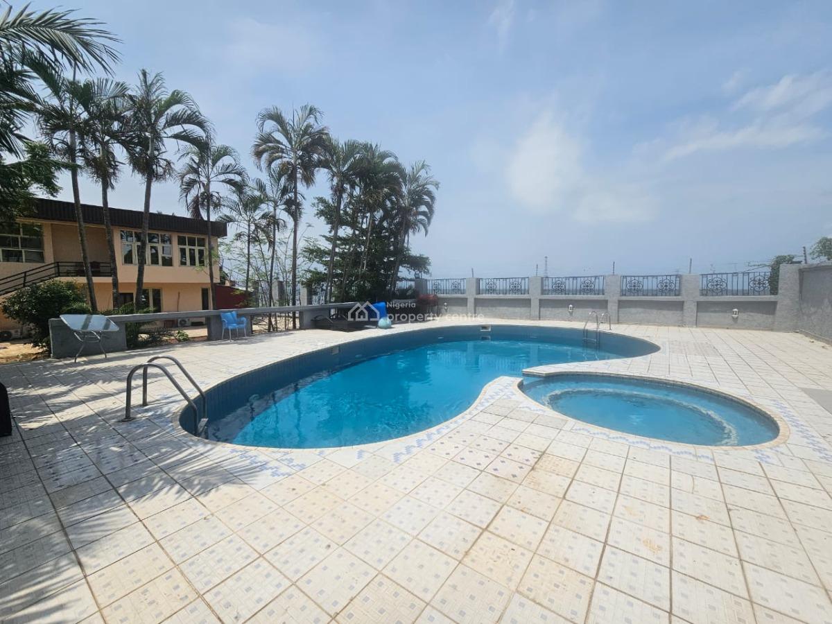 Luxury 4-bedroom Apartment with Bq., Ikoyi, Lagos, Flat / Apartment for Rent