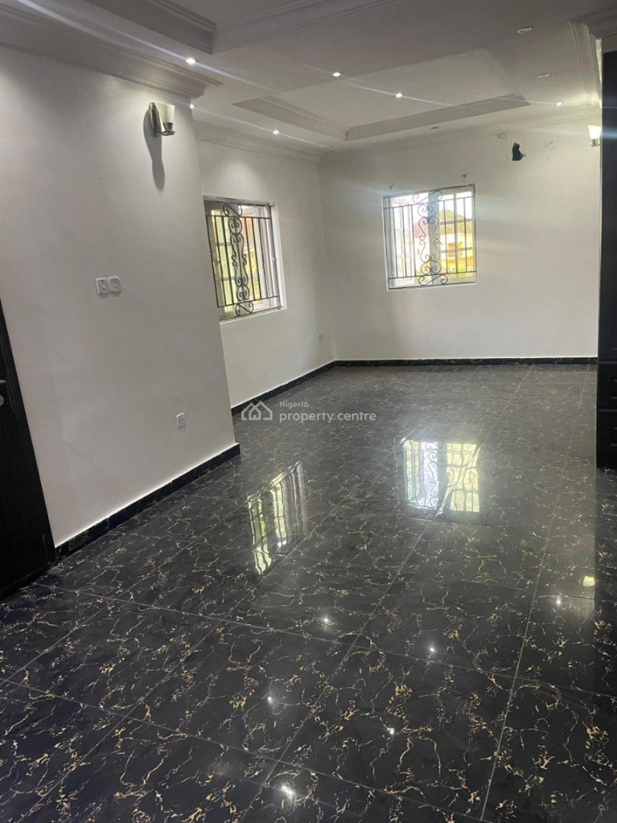 Spacious Master Bedroom Shared Apartment, Agungi, Lekki, Lagos, Self Contain (single Rooms) for Rent