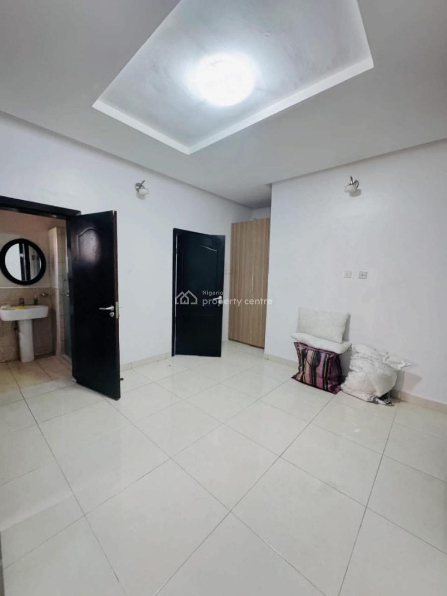 a Well Built Serviced 2 Bedroom Apartment, Lekki Phase 1, Lekki, Lagos, Flat / Apartment for Rent