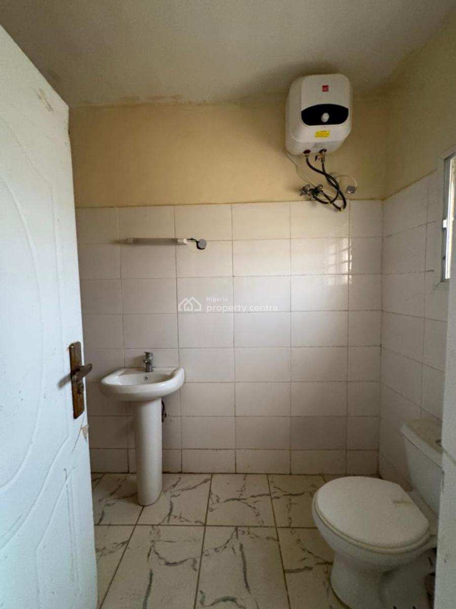 3bedroom Flat, Tarred Road, Katampe (main), Katampe, Abuja, Flat / Apartment for Rent