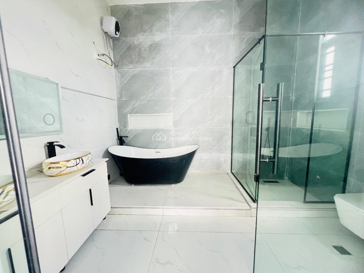 5bedroom Detached Duplex with Bq, Harris Drive, Lekki, Lagos, Semi-detached Duplex for Sale