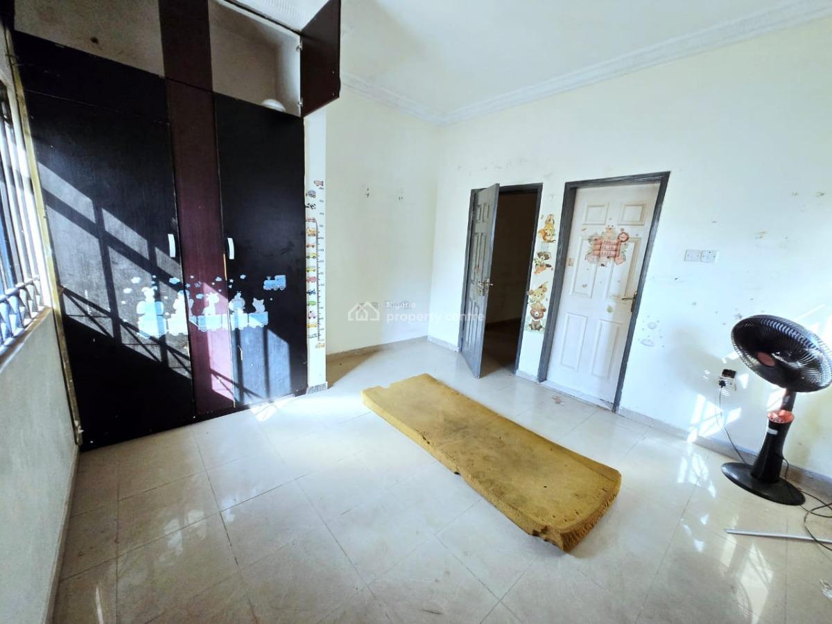 a Self Service 3 Bedroom Apartment, Lekki Phase 1, Lekki, Lagos, Flat / Apartment for Rent