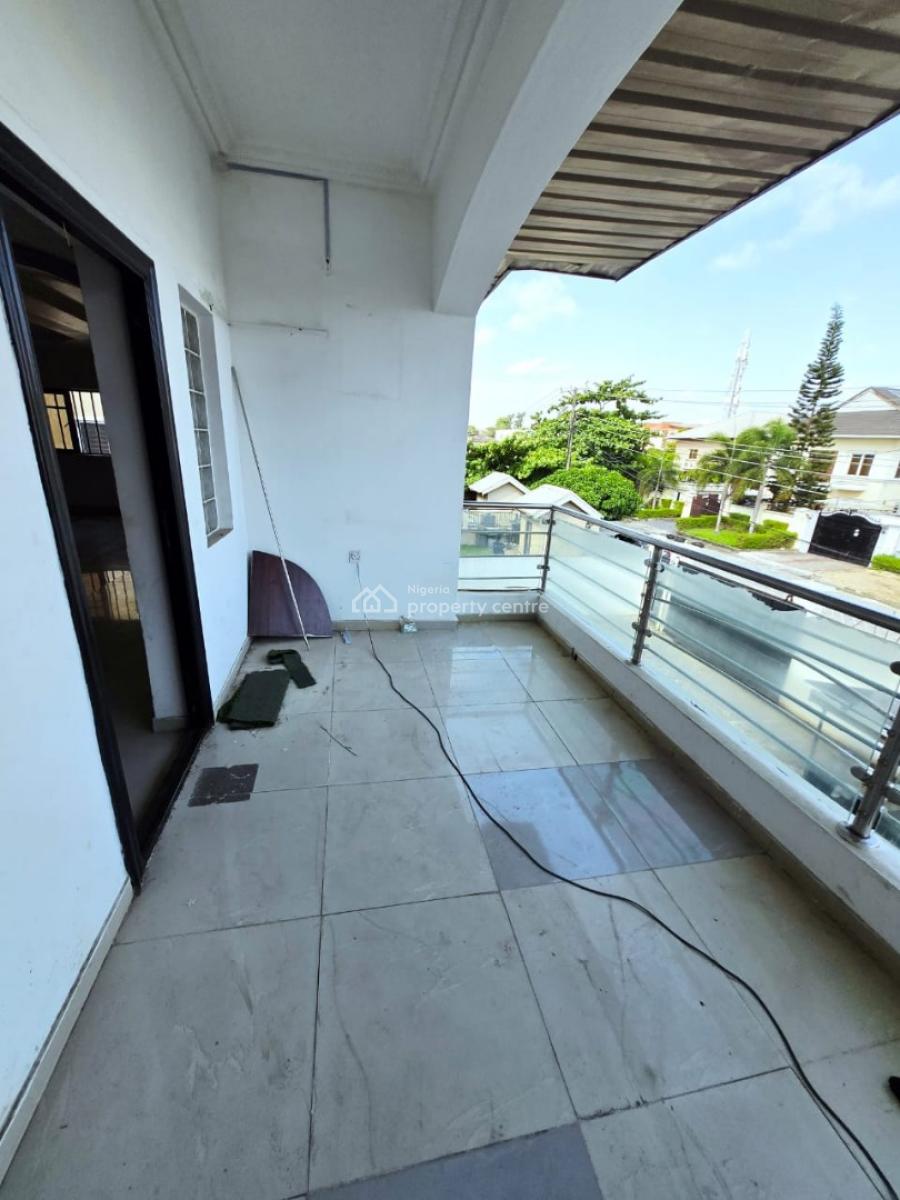 a Self Service 3 Bedroom Apartment, Lekki Phase 1, Lekki, Lagos, Flat / Apartment for Rent