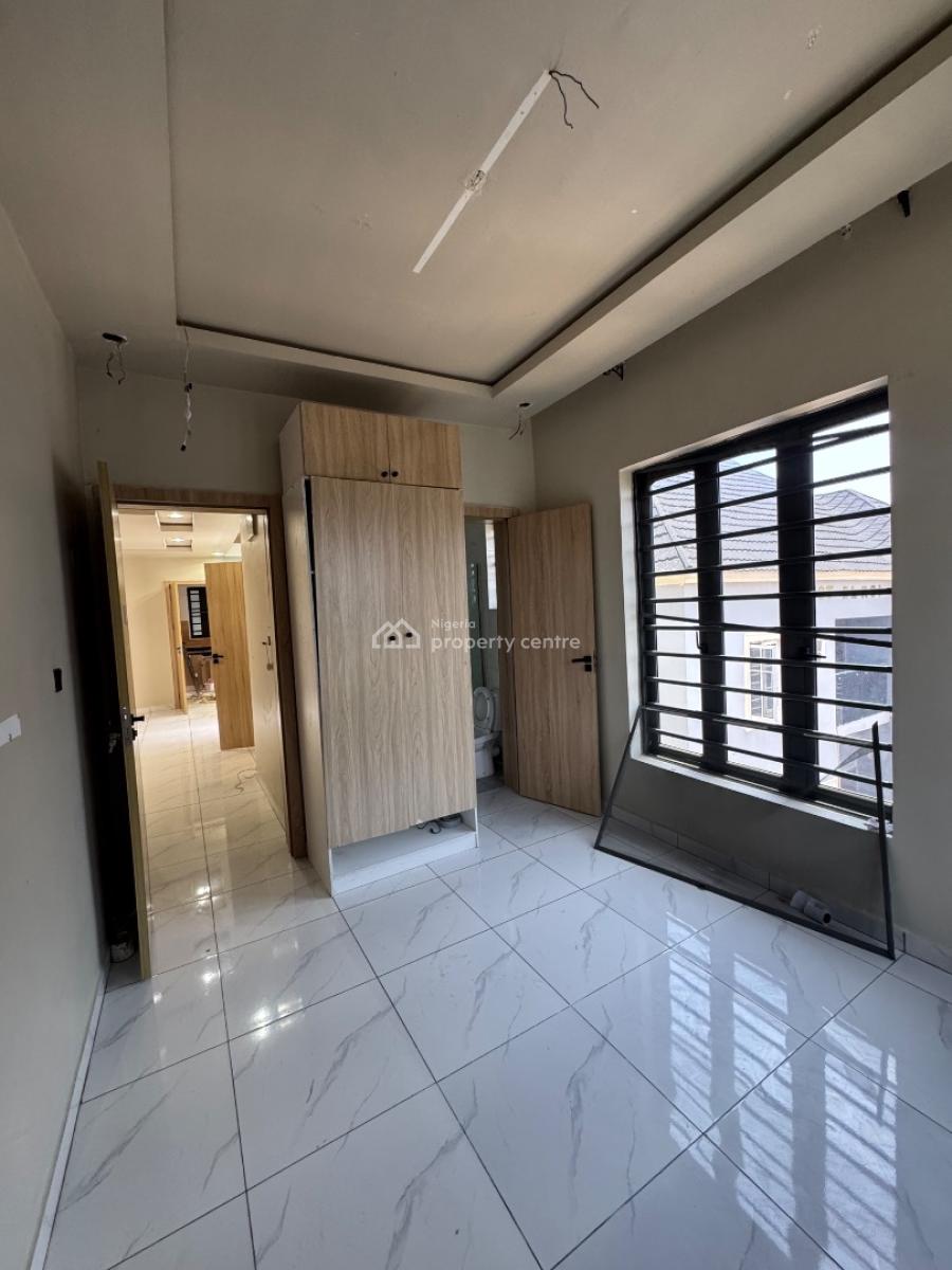 2 Bedroom Apartment, Ologolo, Lekki, Lagos, Flat / Apartment for Rent