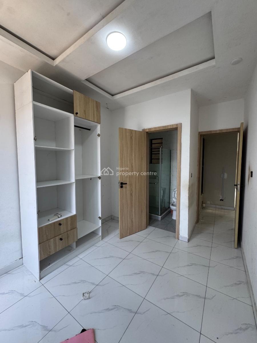 2 Bedroom Apartment, Ologolo, Lekki, Lagos, Flat / Apartment for Rent