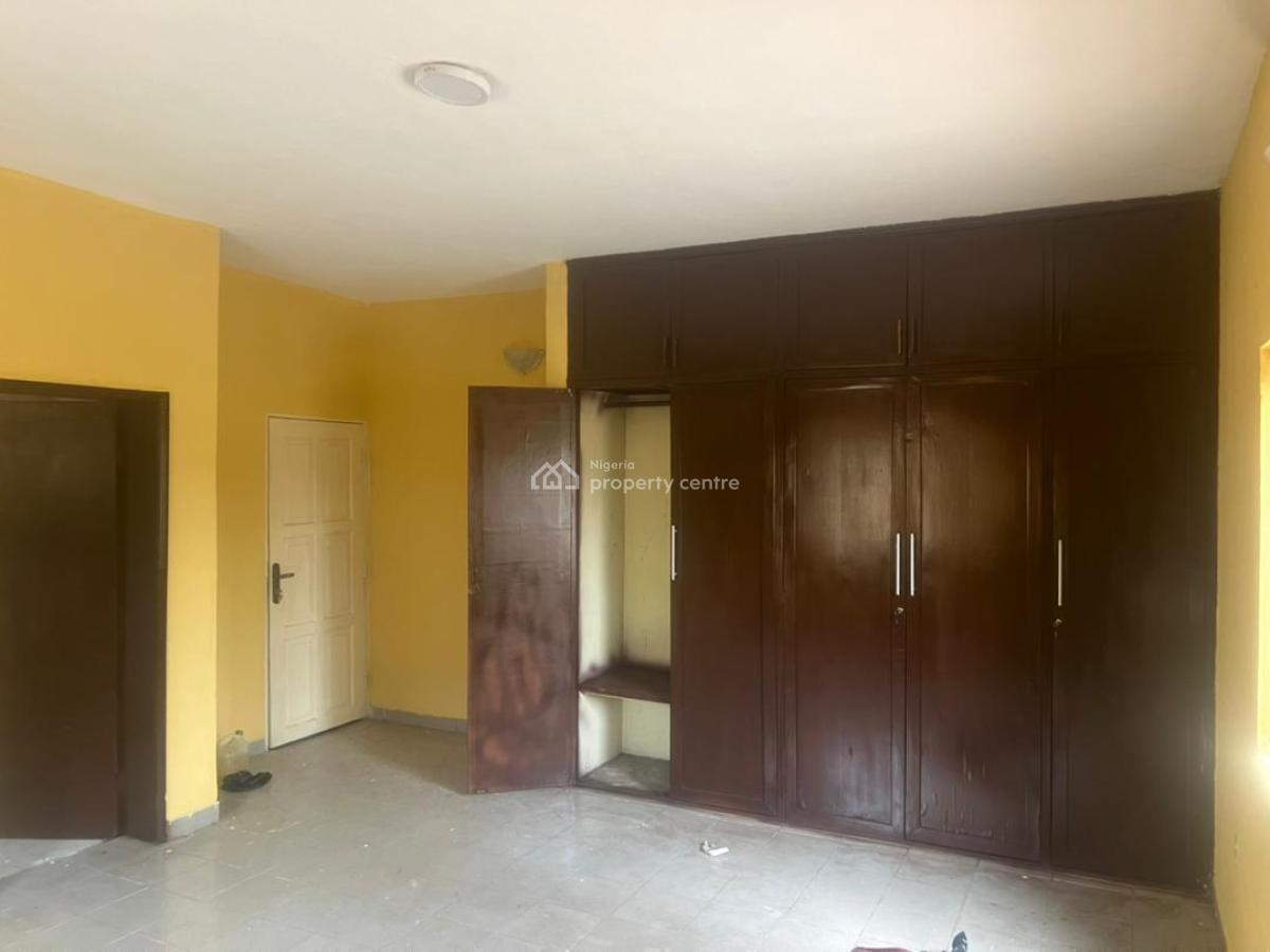 Spacious 3 Bedroom Apartment with Bq, Lekki Phase 1, Lekki, Lagos, Flat / Apartment for Rent