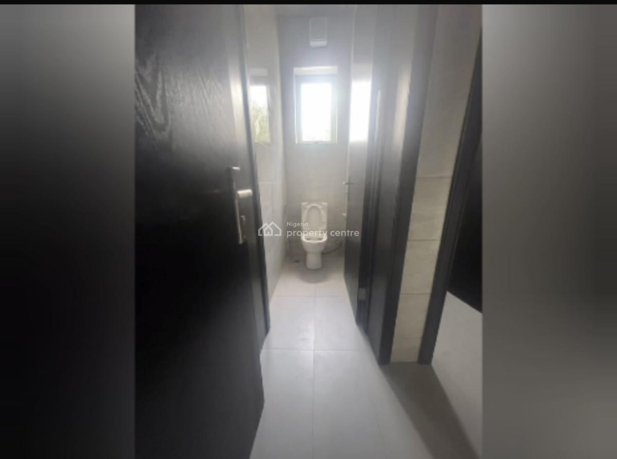 Serviced 216sqm Open Floor Office Space, Sabo, Yaba, Lagos, Office Space for Rent