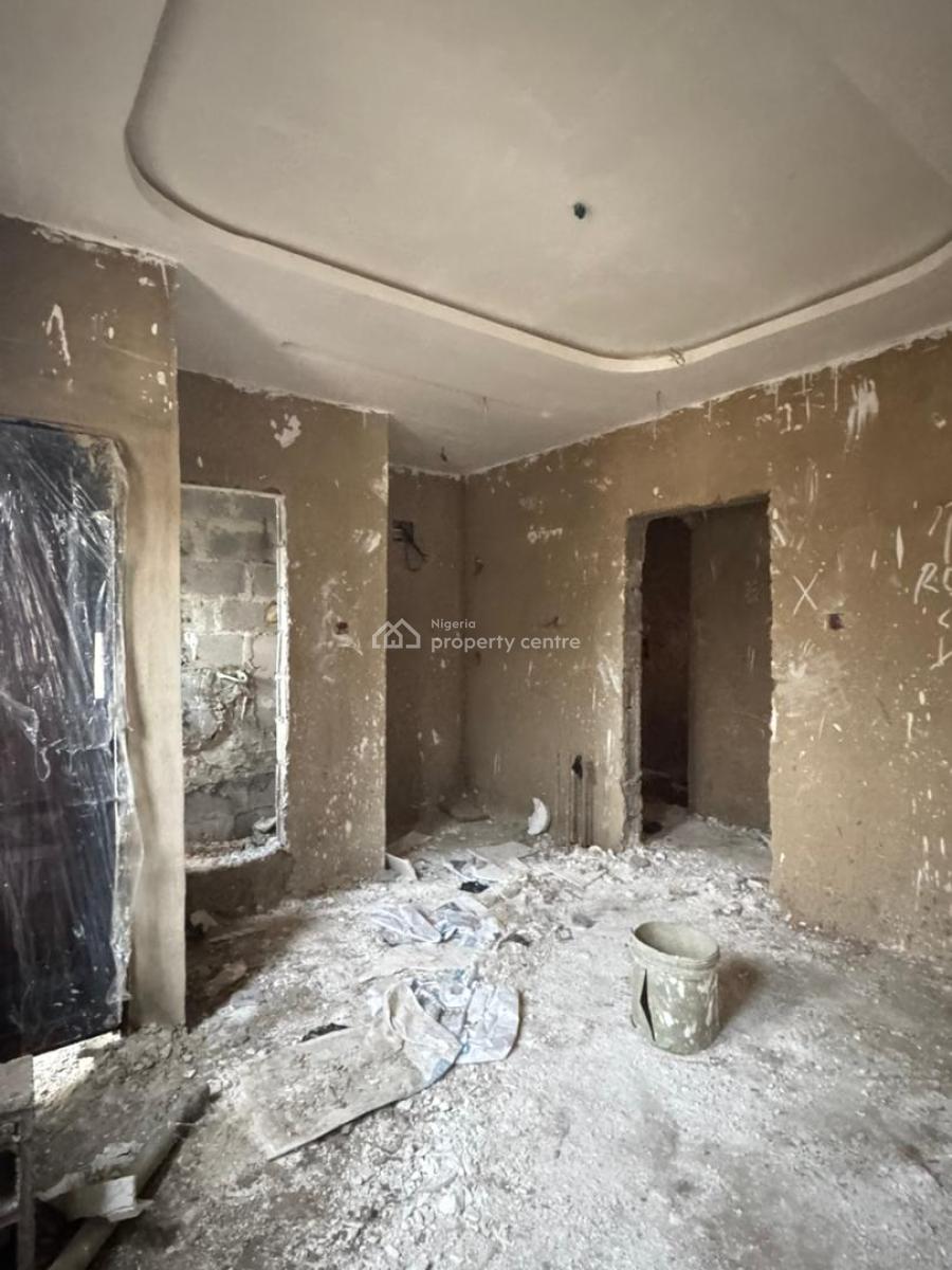 Studio Apartment at Roverbs Court, Obanikoro, Shomolu, Lagos, Flat / Apartment for Sale