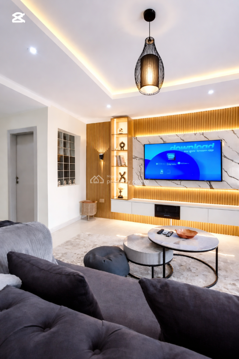 Furnished 2bedroom Flat, Tarred Road, Guzape District, Abuja, Flat / Apartment for Rent