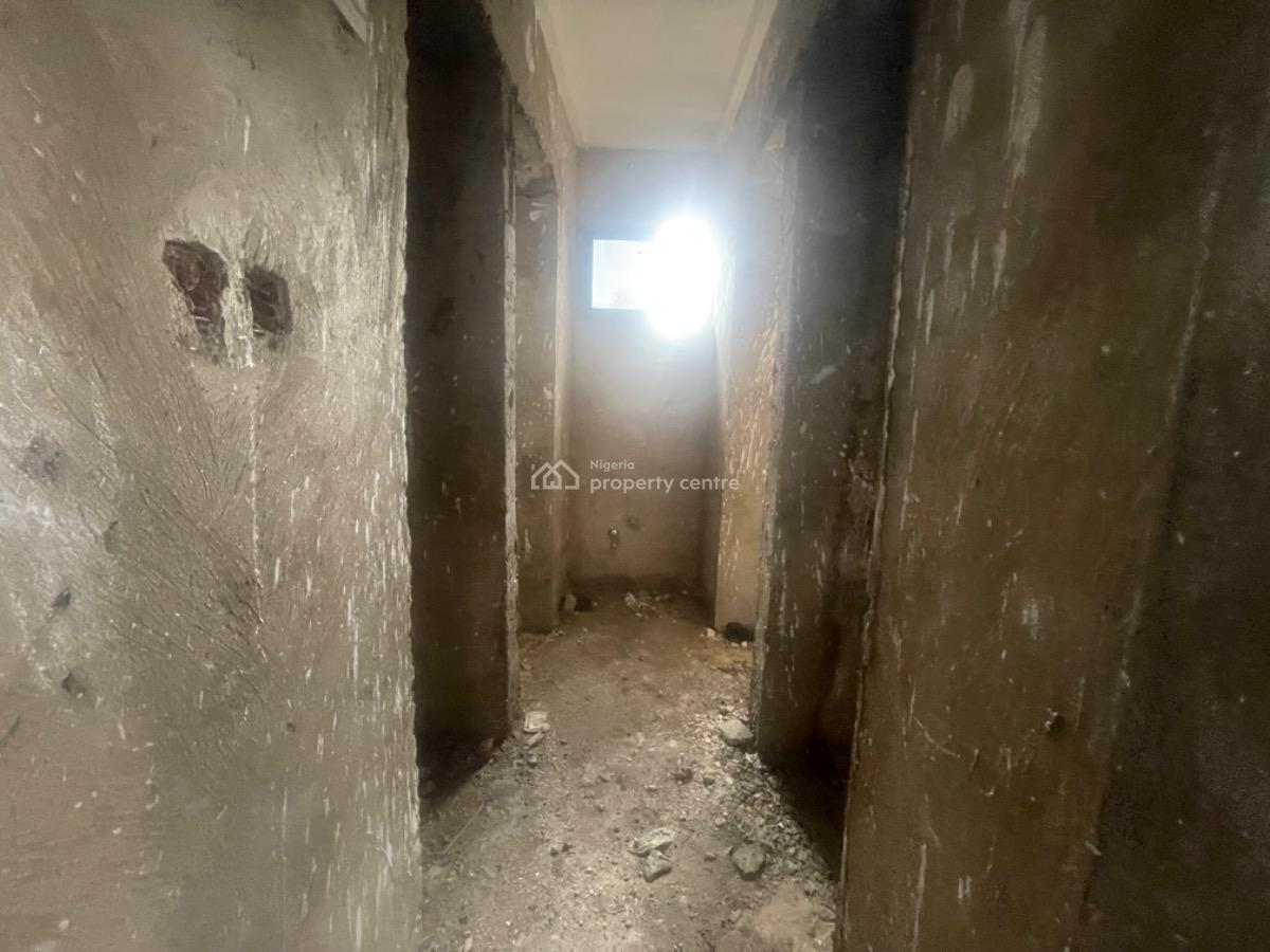 Brand New 1120sqm Office  Building with Penthouse, Yaba, Lagos, Office Space for Rent