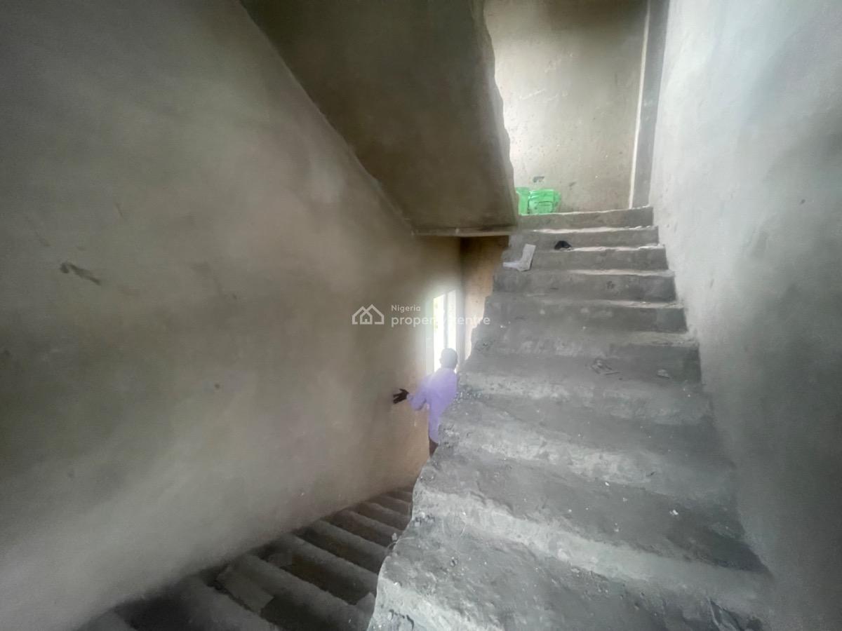 Brand New 1120sqm Office  Building with Penthouse, Yaba, Lagos, Office Space for Rent