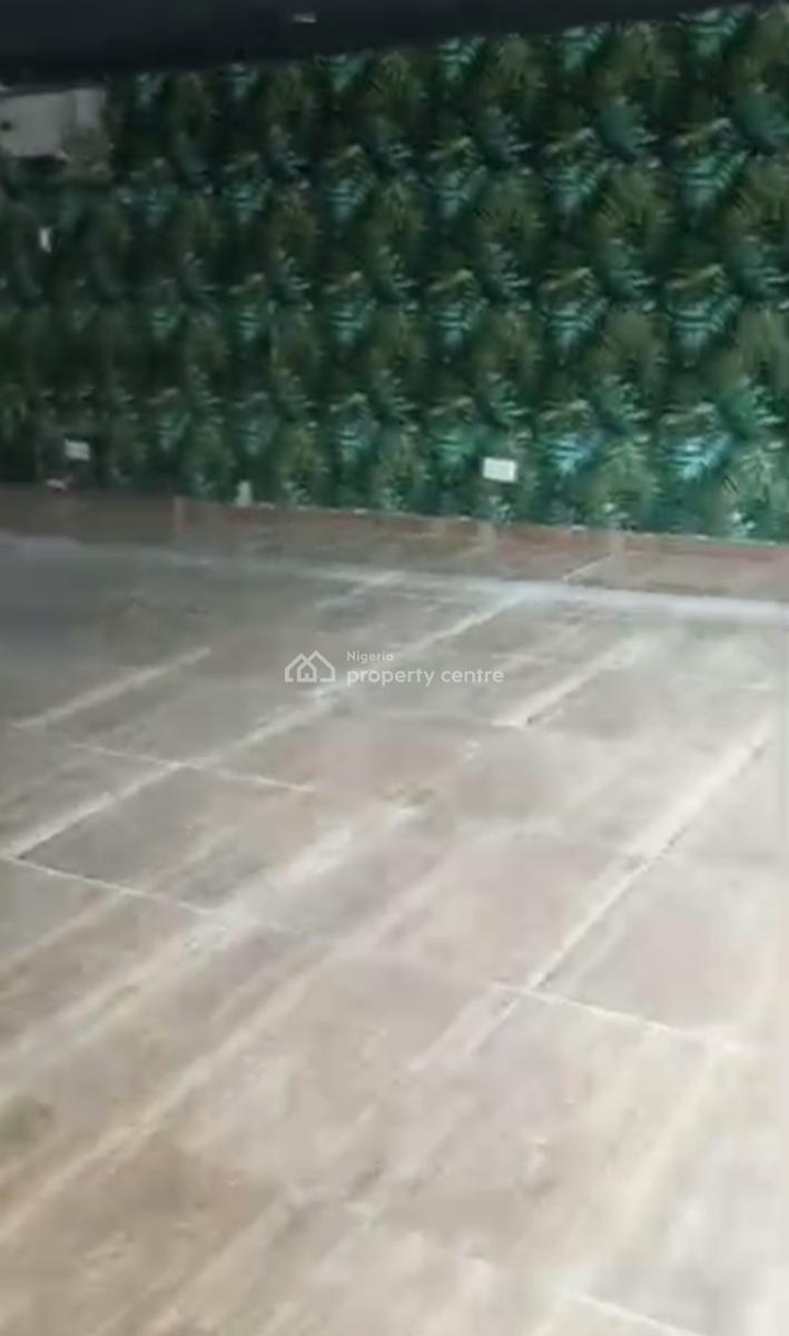 Lease: Spacious 5 Bedroom Detached Bungalow, Along Ogunlana Drive, Ogunlana, Surulere, Lagos, Detached Bungalow for Rent