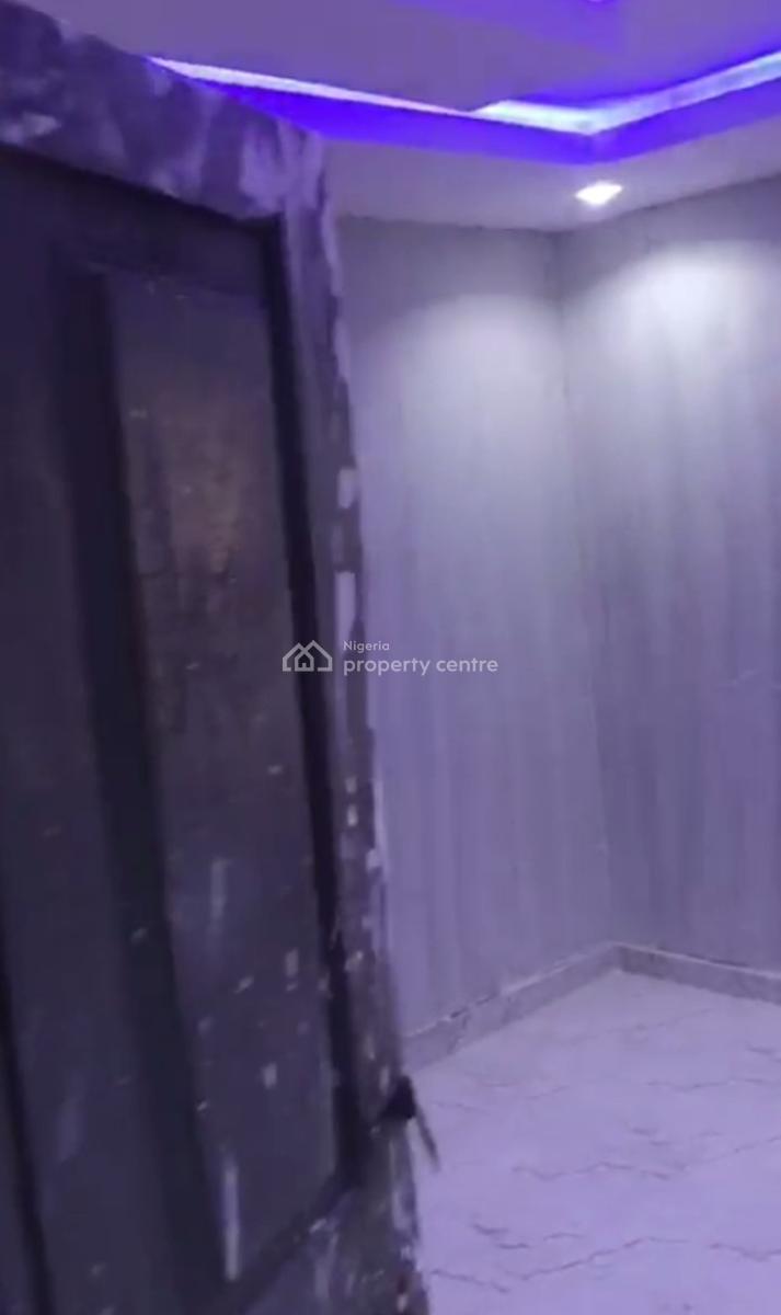 Spacious 2 Bedroom Apartment, Aguda, Surulere, Lagos, Flat / Apartment for Rent