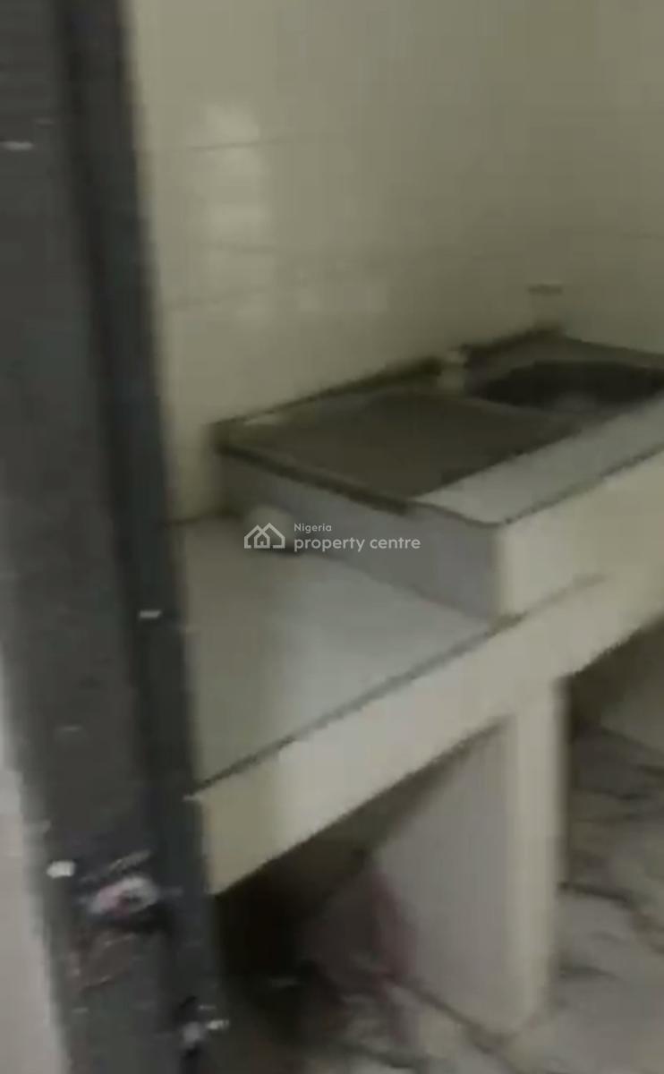 Spacious 2 Bedroom Apartment, Aguda, Surulere, Lagos, Flat / Apartment for Rent